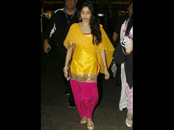 Janhvi Kapoor Fashion Janhvi Kapoor Fashion