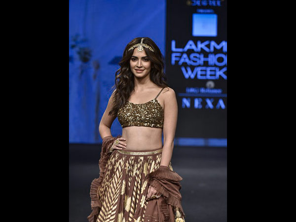 Kriti Kharbanda Fashion