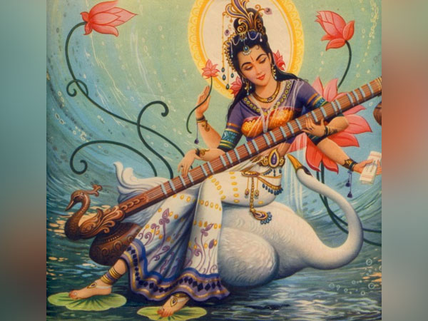 How To Perform Saraswati Puja At Home 