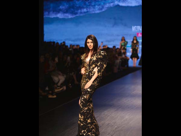 Warina Hussain Style