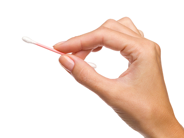 why you should not clean ears with cotton buds