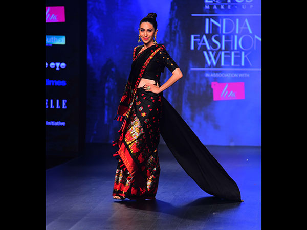 Karisma Kapoor Fashion Karisma Kapoor Fashion