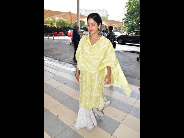  Janhvi Kapoor Style