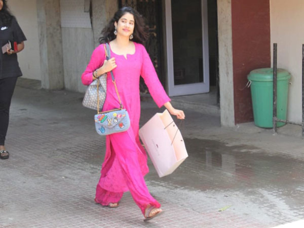 Janhvi Kapoor Traditional Looks