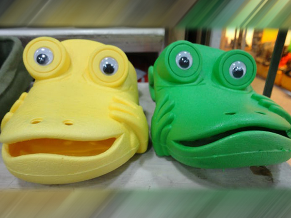  Googly-Eyed Crocs