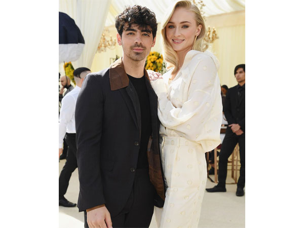 Sophie Turner Emmys 2019