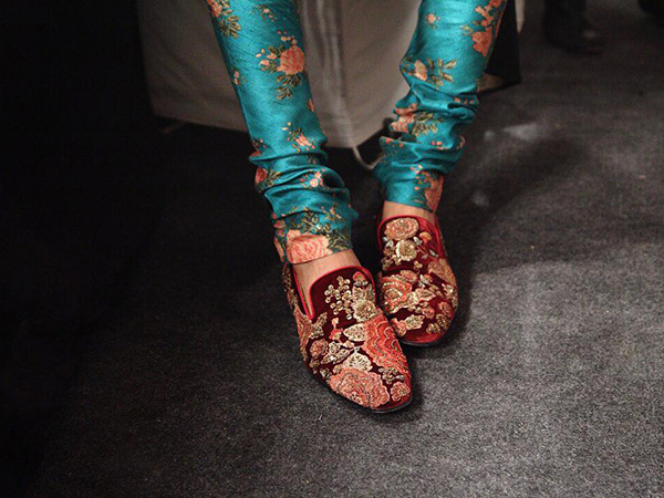 Wedding In Rainy Season 