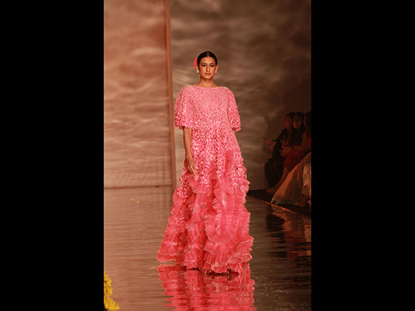 Sulakshana Monga India Couture Week 2019