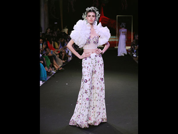 India Couture Week Shows India Couture Week Shows