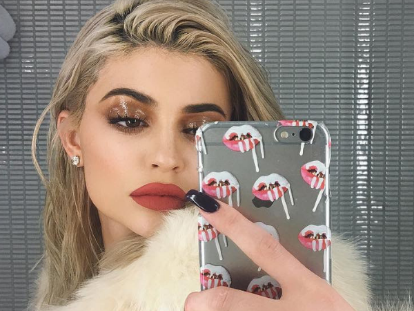 kylie jenner wet look