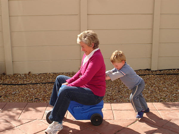 Grandparents Who Babysit Lives Longer