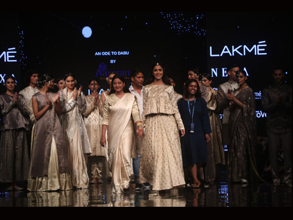 Mrunal Thakur Insta Mrunal Thakur Insta