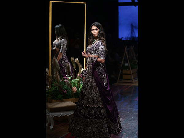 Pooja Hegde LFW 2019