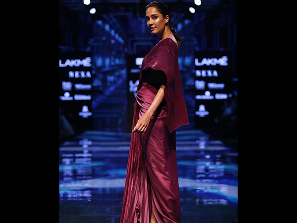 Lisa Haydon LFW 2019
