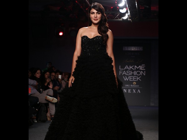 Rhea Chakraborty Fashion