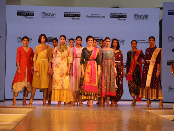 Taapsee Pannu Family