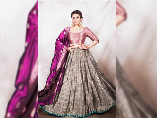 Raveena Tandon’s Pink-Grey Shushtari Lehenga