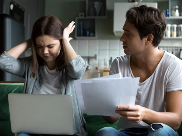 How To Deal With A Controlling Boyfriend How To Deal With A Controlling Boyfriend