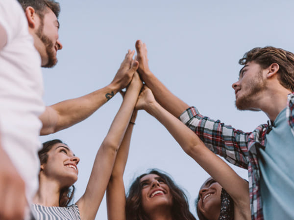 How To Make Small Talks With Colleagues