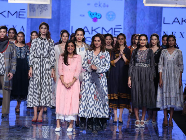 Sania Mirza Lakme Fashion Week