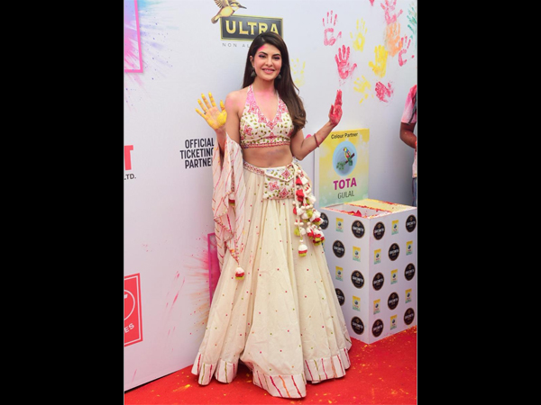 Jacqueline Fernandez At Holi Fest Jacqueline Fernandez At Holi Fest