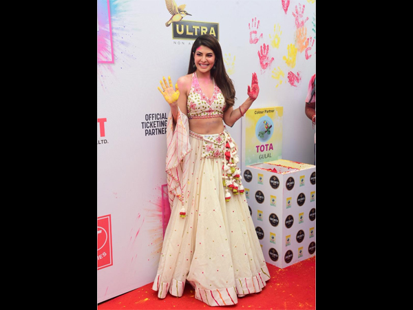 Jacqueline Fernandez At Holi Fest Jacqueline Fernandez At Holi Fest