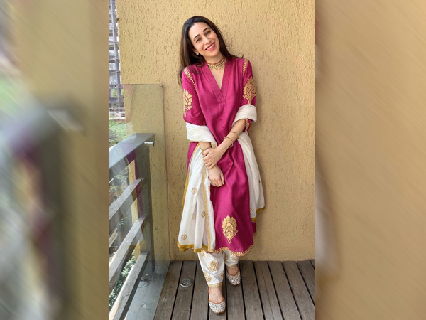 Karisma Kapoors Ethnic Pink Suit for Ramadan 2020 Karisma Kapoors Ethnic Pink Suit for Ramadan 2020