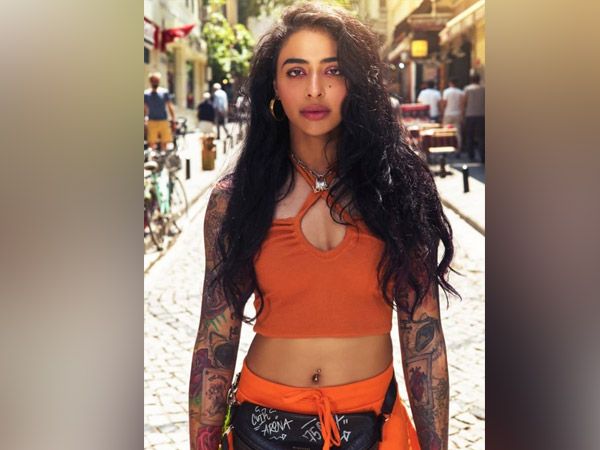 Bani J Role In Four More Shots Please Bani J Role In Four More Shots Please