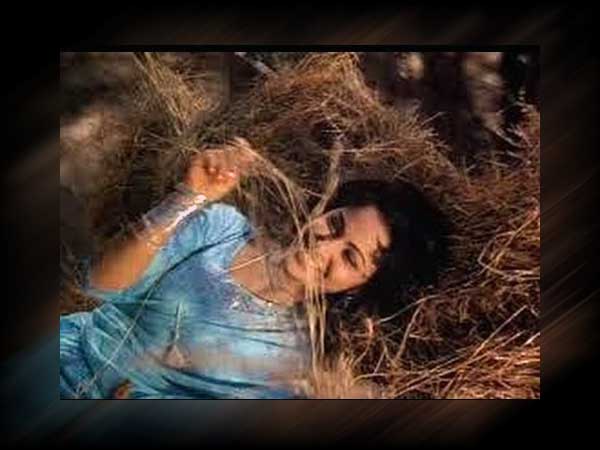 Waheeda Rehman Blue Saree In Aaj Phir Jeene Ki Tammana Hain