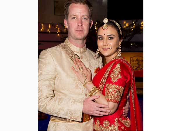 Preity Zinta Wedding Outfit