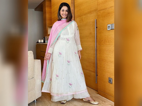 Hina Khan In A Pretty White Ethnic Suit