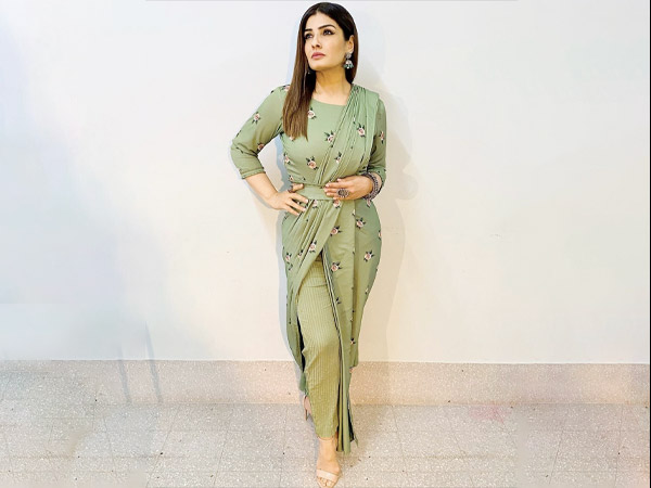 Raveena Tandon Style