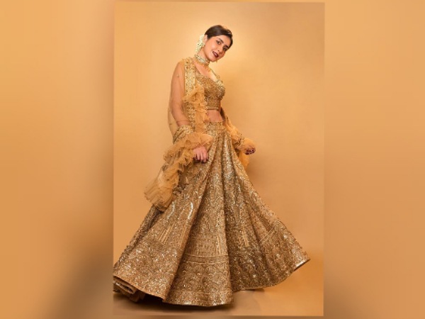Raashi Khannas Golden Lehenga