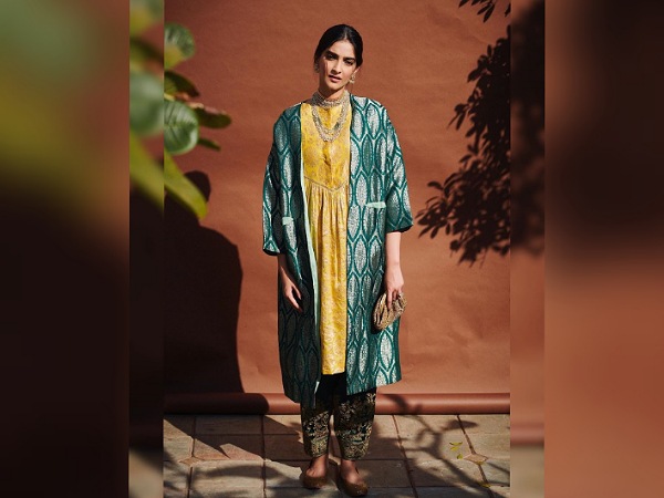 Sonam Kapoor In A Kurti & Pants With Green Jacket