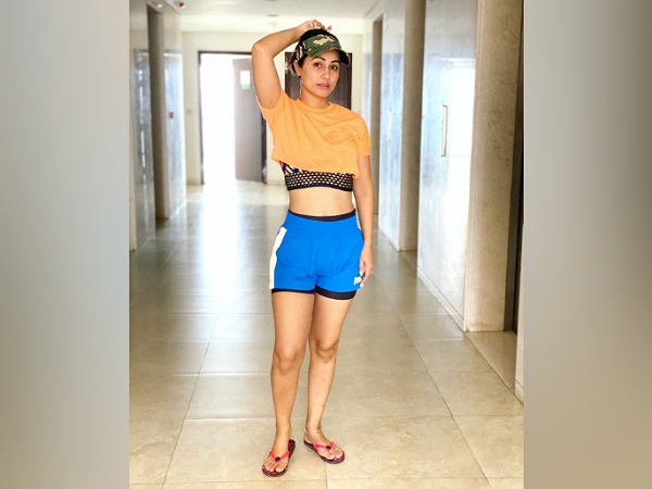 Hina Khan Gives Workout Fashion Goals