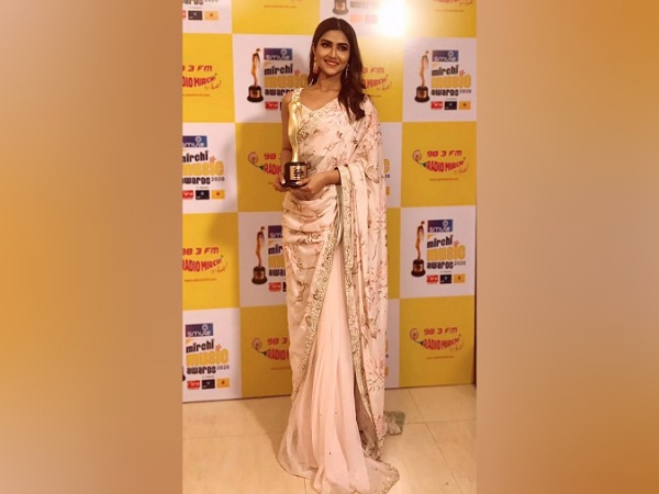 Pranutan Bahl In An Ivory Saree