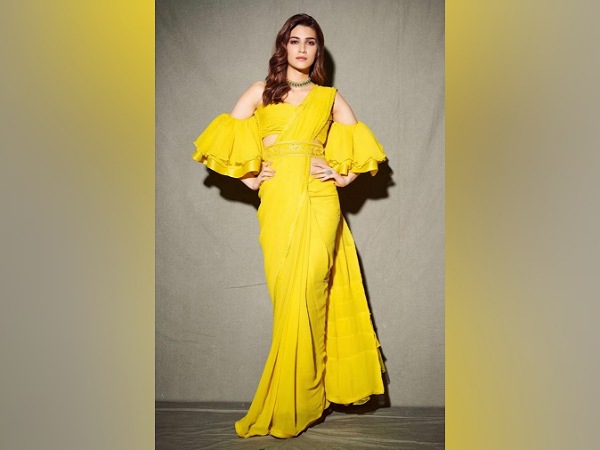 Kriti Sanon Traditional Looks Kriti Sanon Traditional Looks