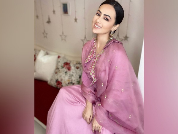 Sana Khan’s Pink Suit