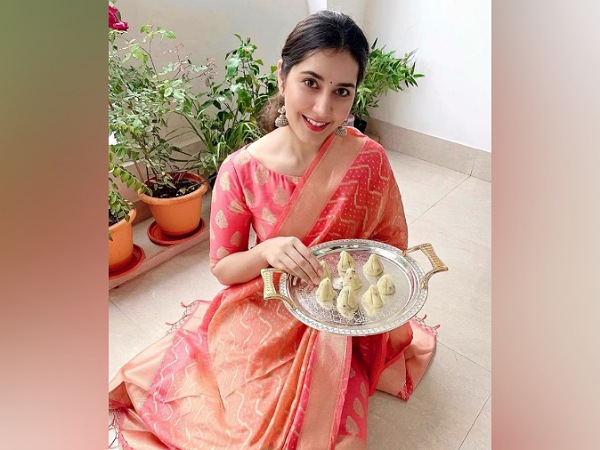 Kajal Aggarwal And Raashi Khanna’s Look For Ganesh Chaturthi 2020