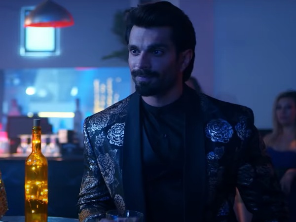 Karan Singh Grover In Dangerous