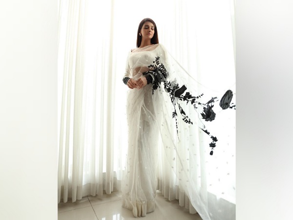 Saba Qamar Instagram