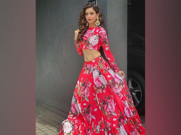 Aamna Sharif In A Red Floral Crop Top And Skirt
