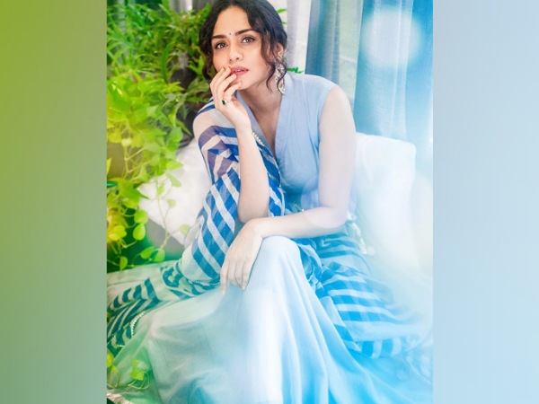 Amruta Khanvilkar Movies