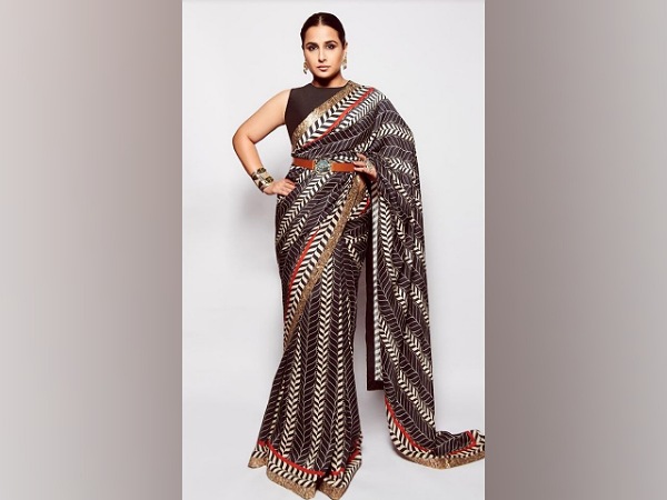 Vidya Balan In A Black Printed Saree