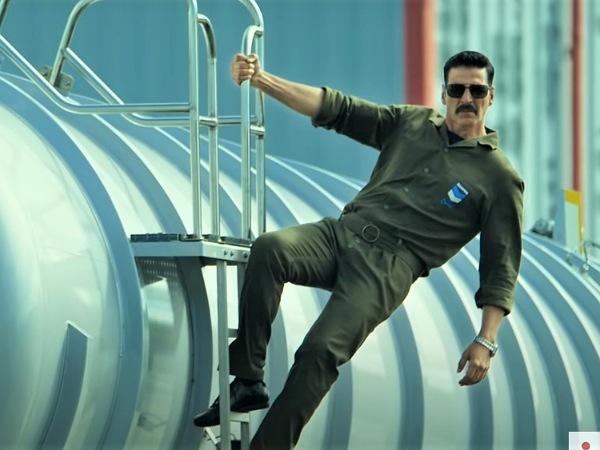 Akshay Kumar’s Looks From Bell Bottom