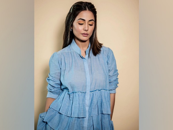 Hina Khan’s Navaratri-Perfect Outfit Hina Khan’s Navaratri-Perfect Outfit