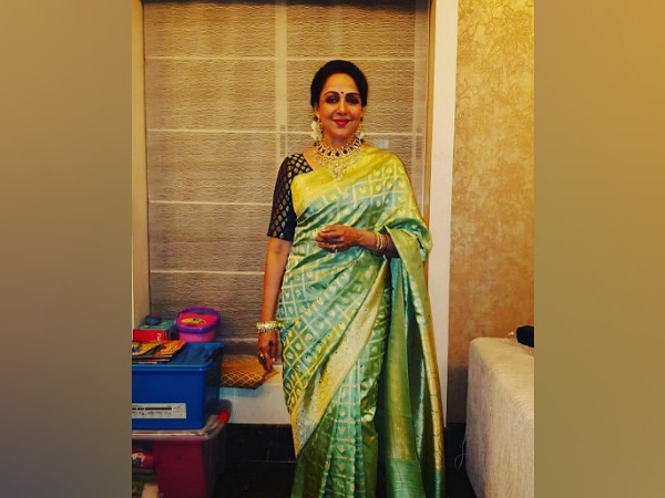 Hema Malini In A Green Saree Hema Malini In A Green Saree