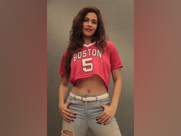 Harleen Sethi Fashion