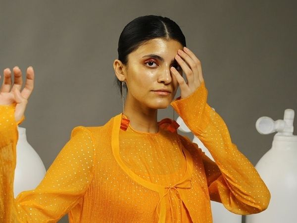 Glossy Eyelids At LMIFWSS21