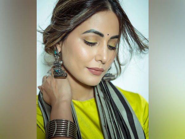 Hina Khan’s Yellow Eye Makeup Look